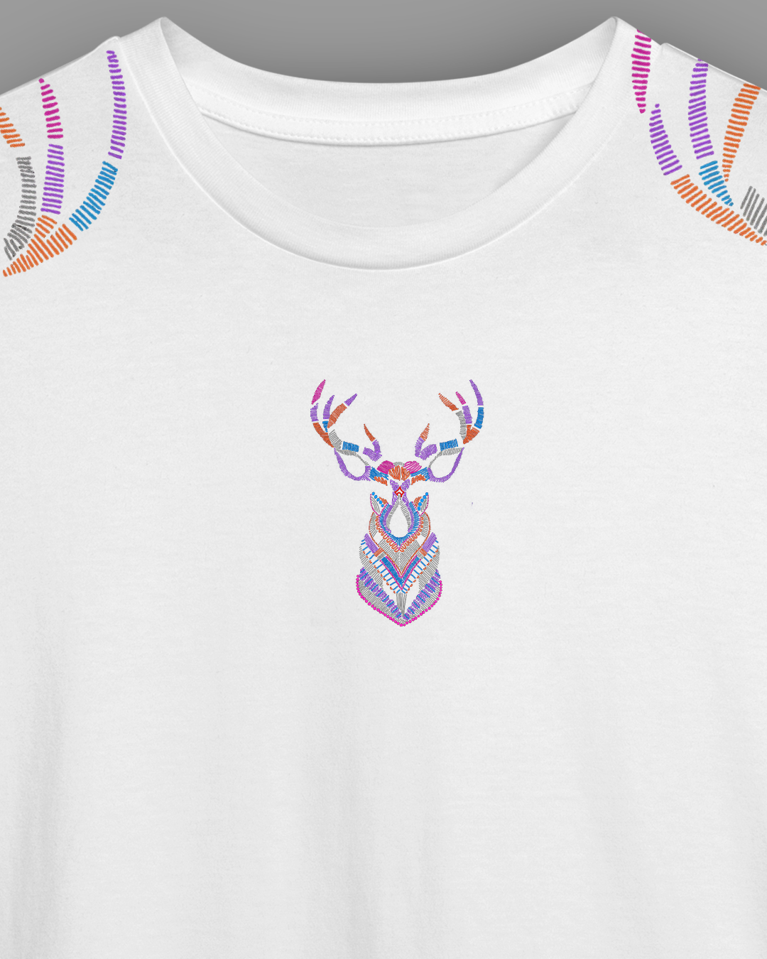 Unisex Multicolor Deer Embroidery T-shirt